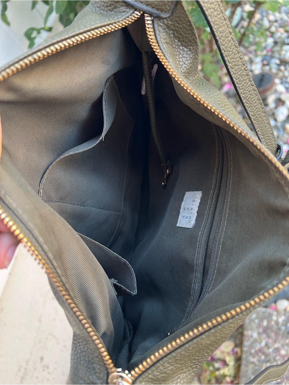 A New Day Olive Green Pebbled Leather Shoulder Bag - Classic Women's Crossbody - Picture 4 of 4